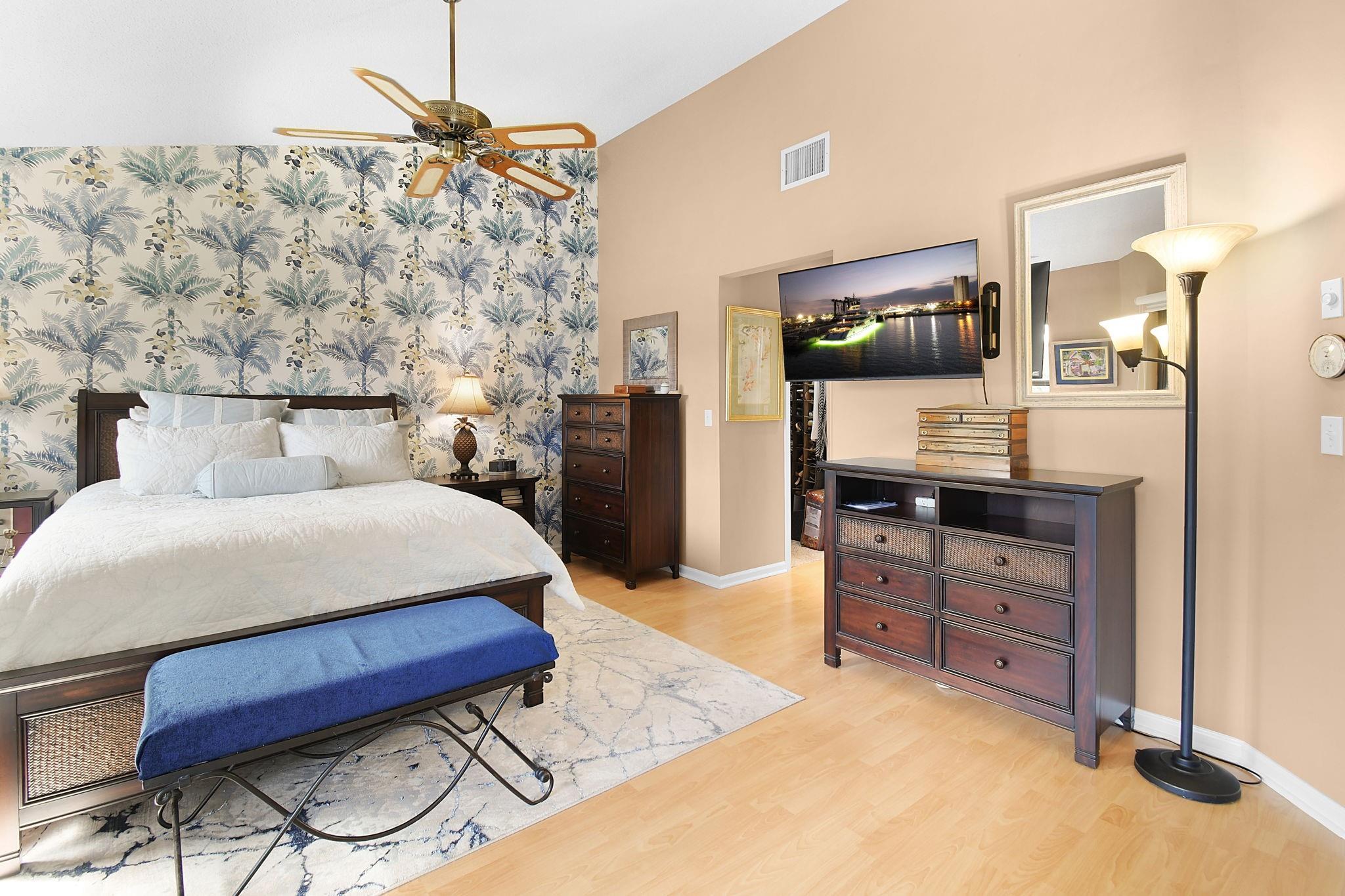 MONTEGO COVE - Residential