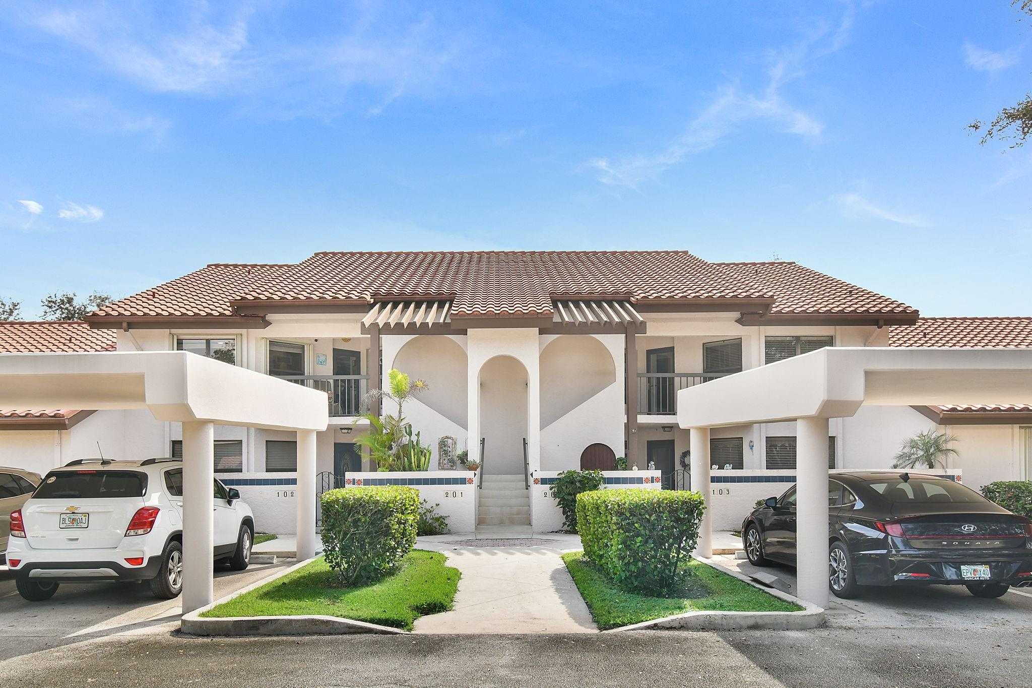 MONTEGO COVE - Residential