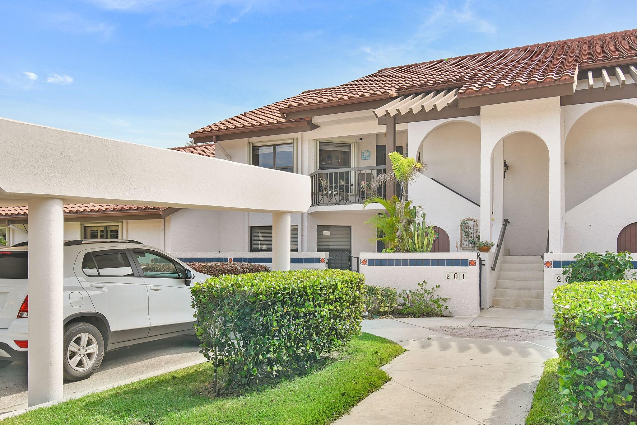 MONTEGO COVE - Residential