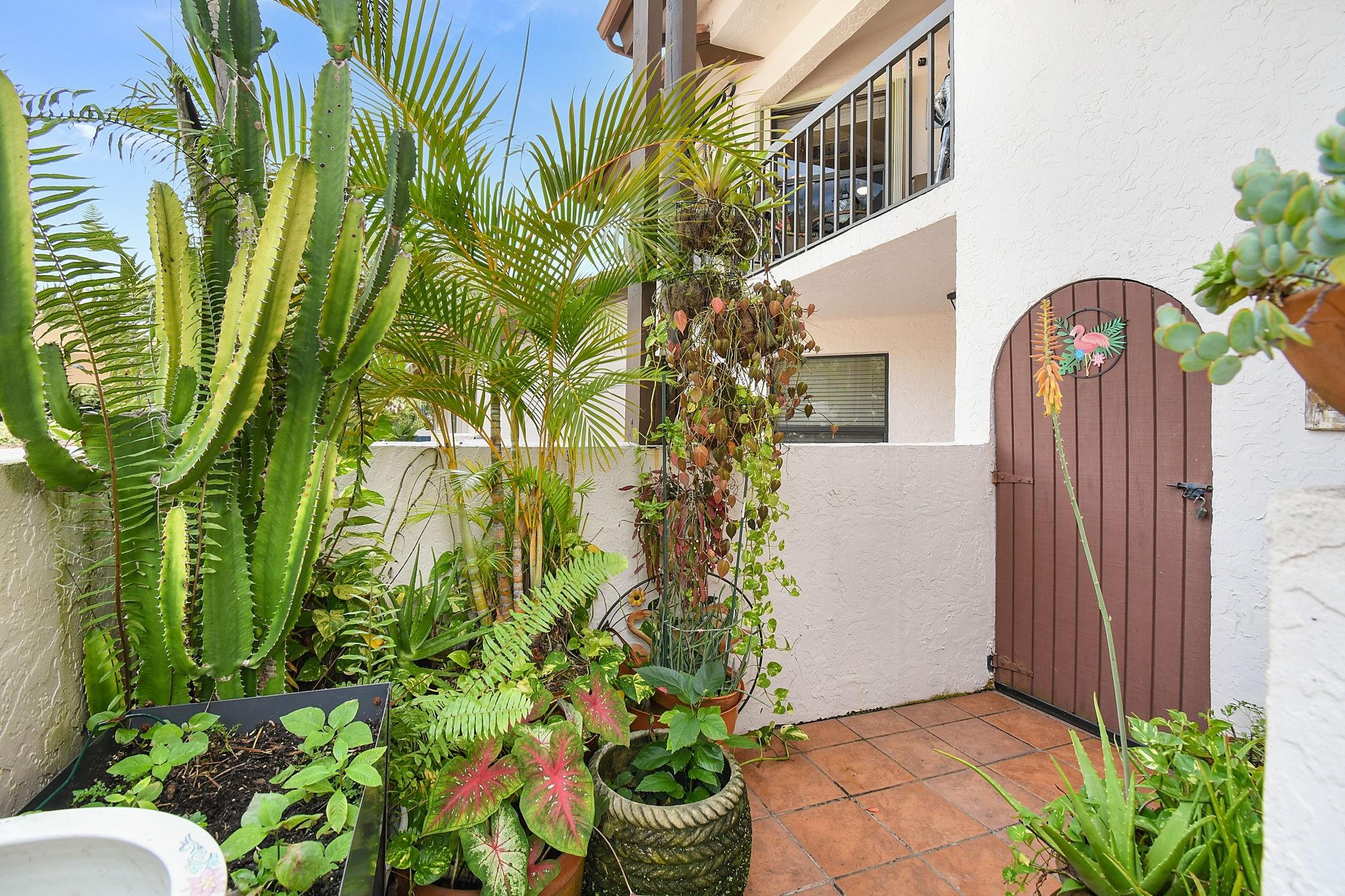 MONTEGO COVE - Residential