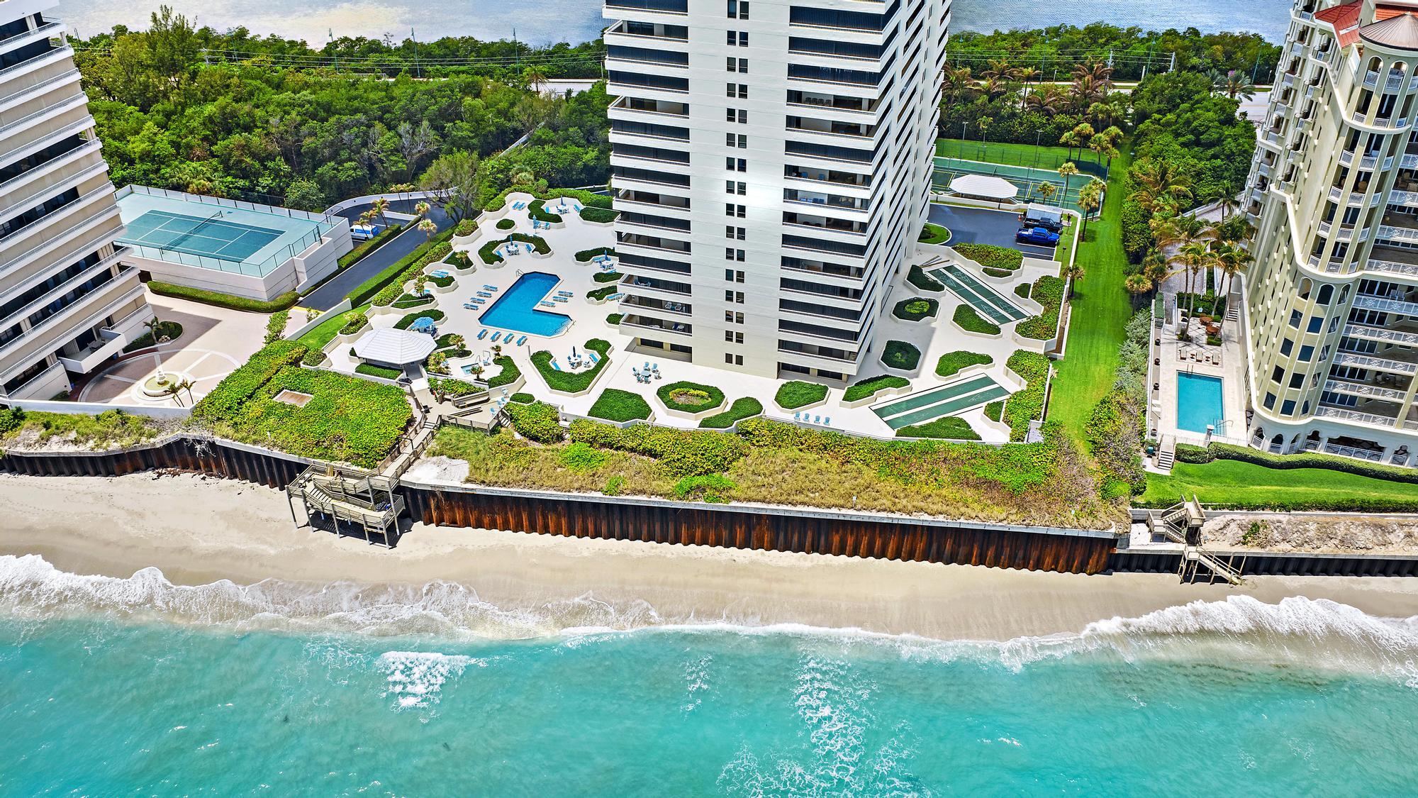 REACHES CONDO - Residential