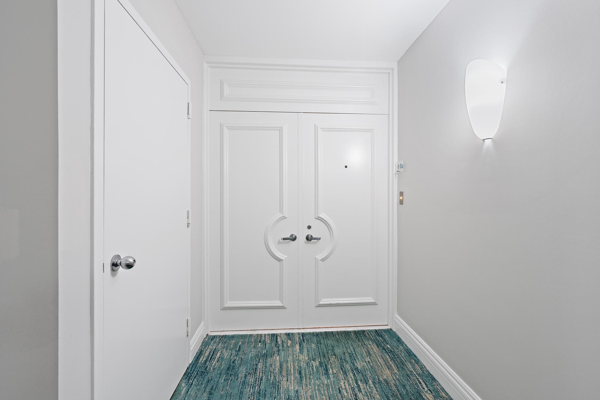 REACHES CONDO - Residential