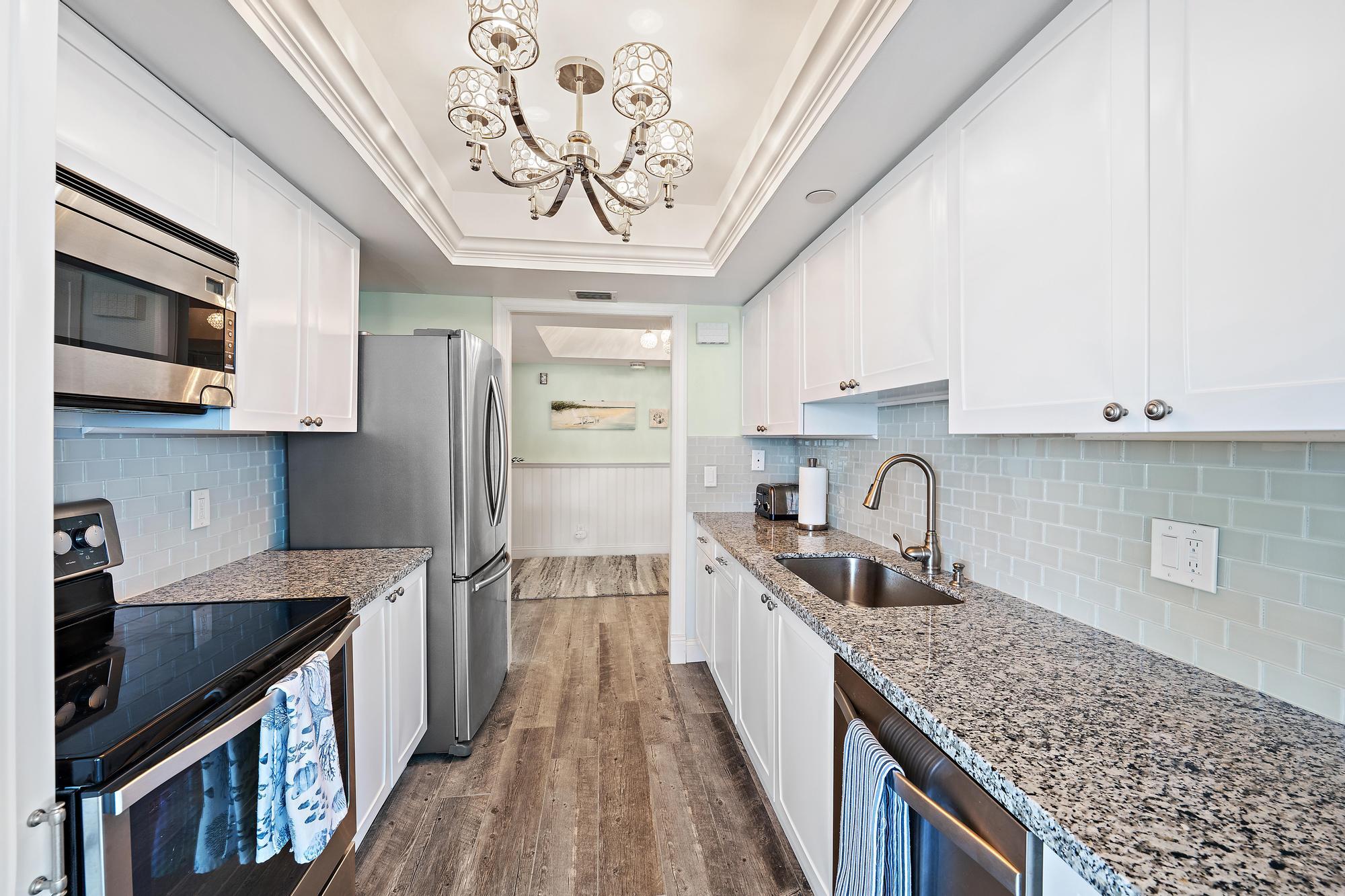 REACHES CONDO - Residential