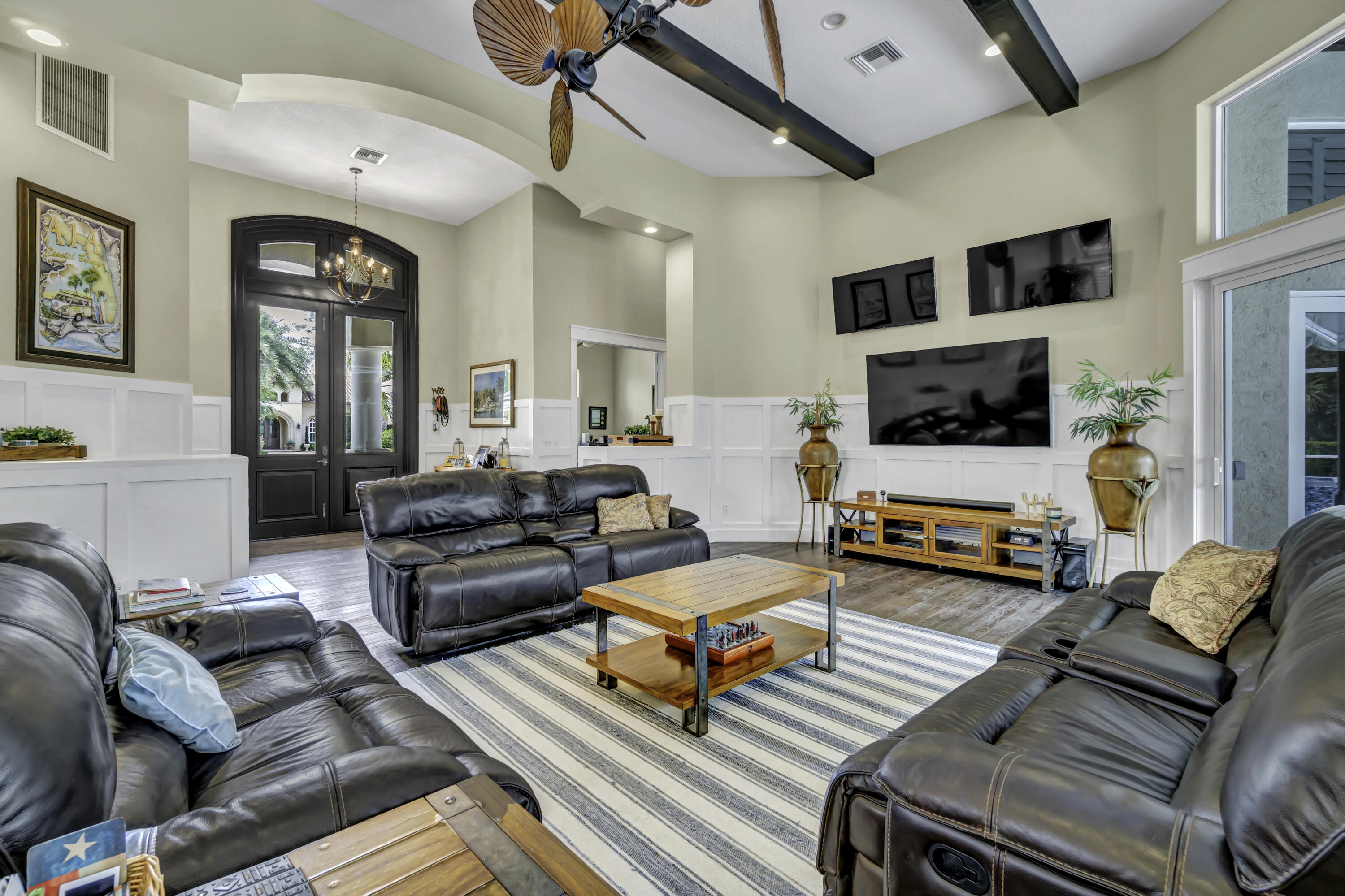 BREAKERS WEST 16 - Residential