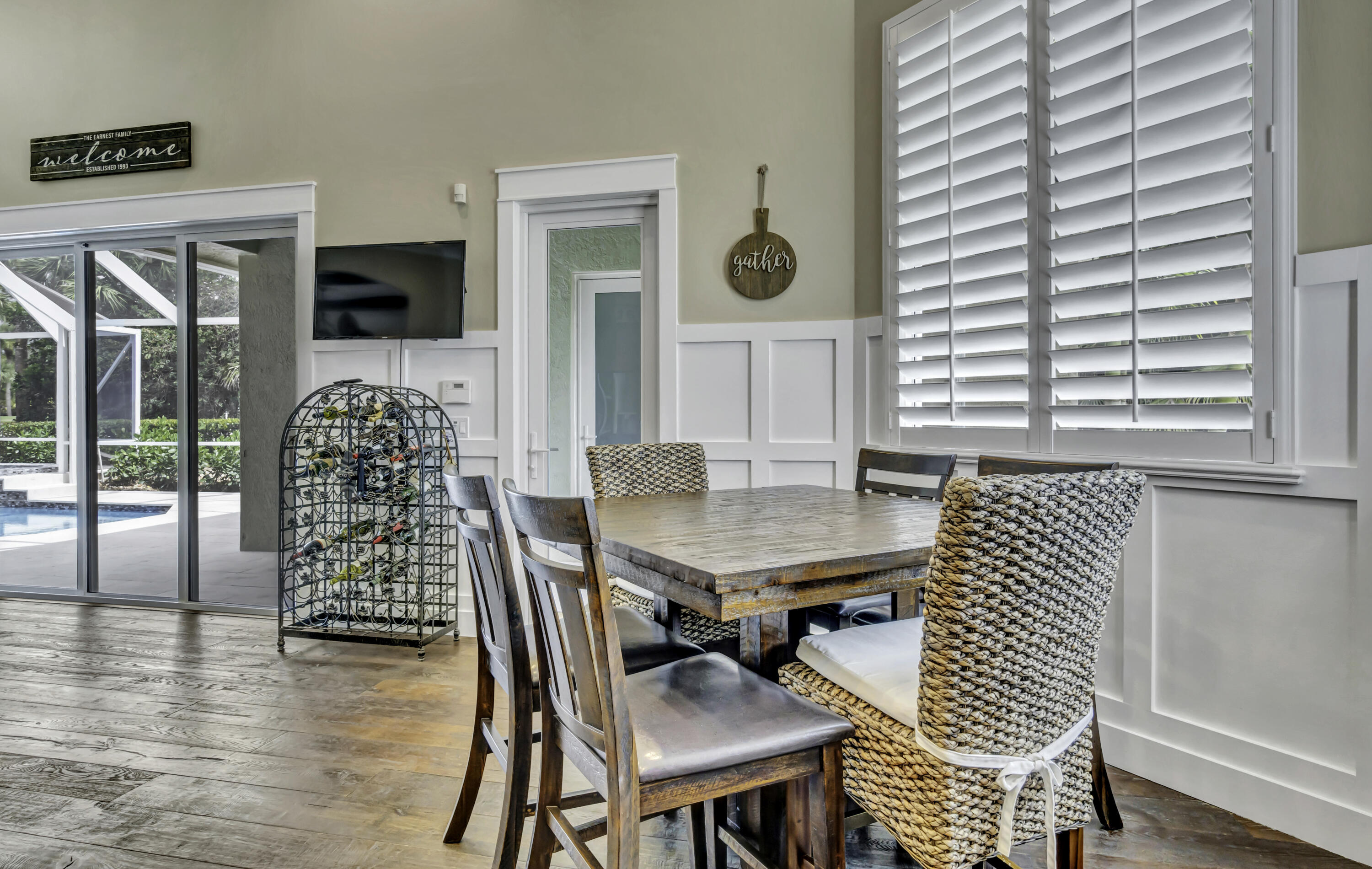 BREAKERS WEST 16 - Residential