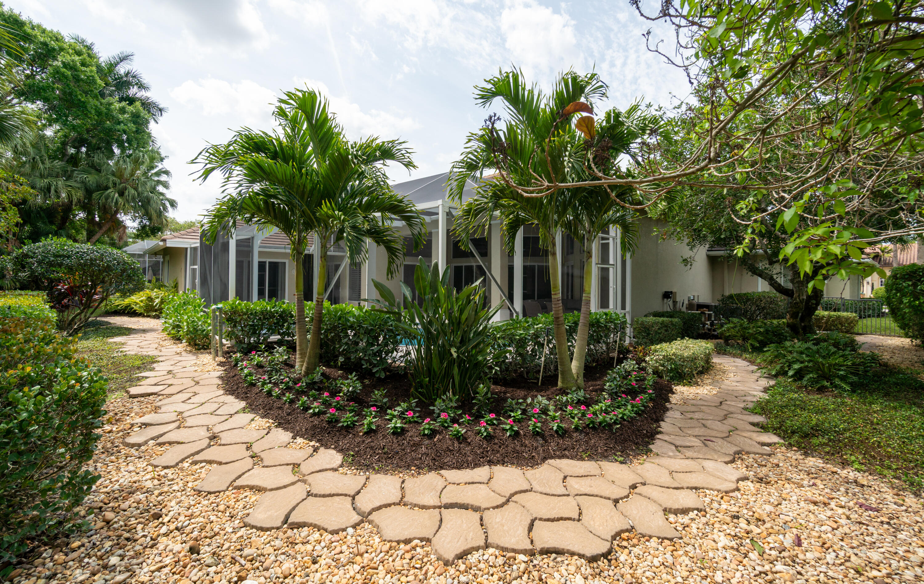 BREAKERS WEST 16 - Residential