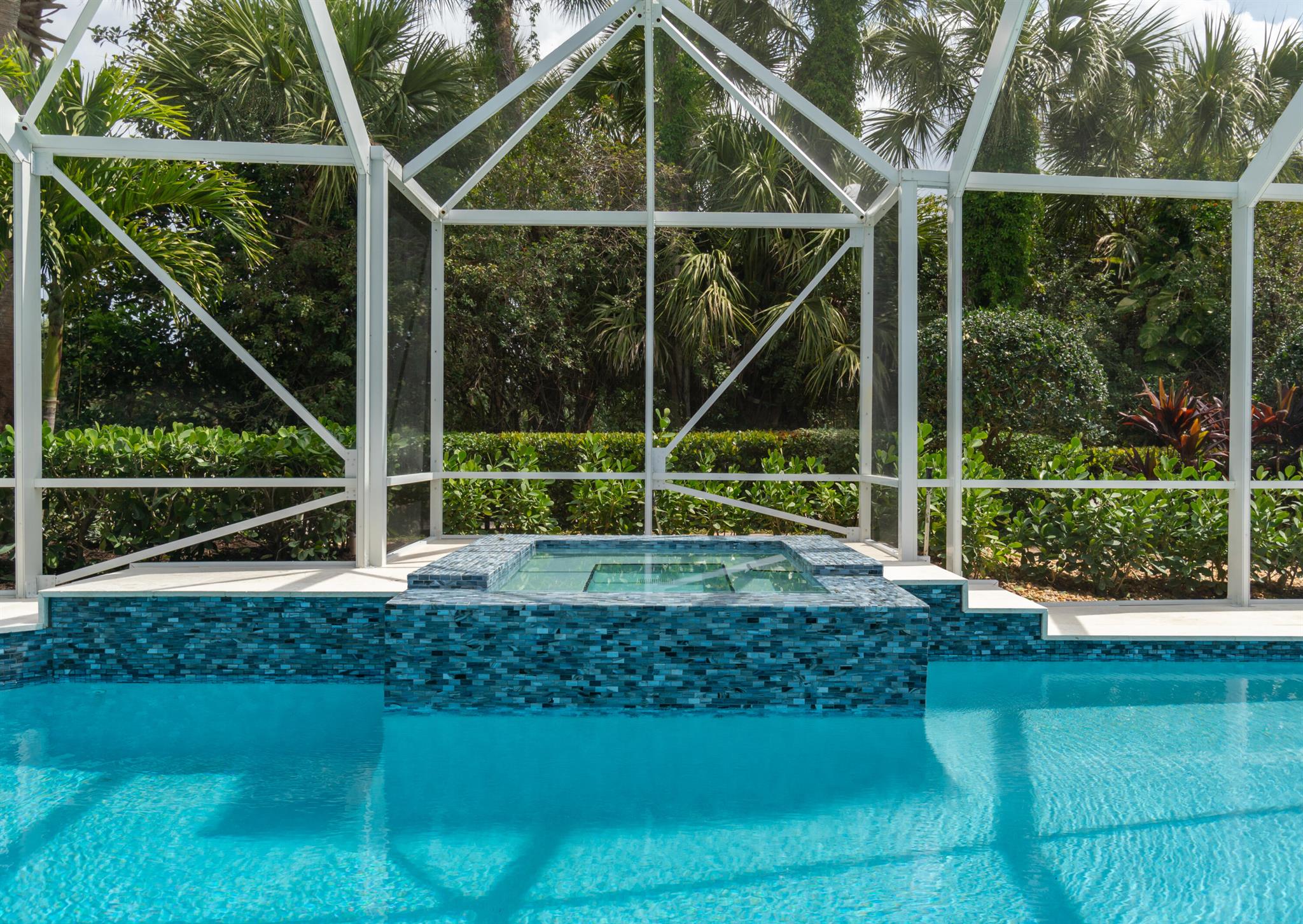 BREAKERS WEST 16 - Residential