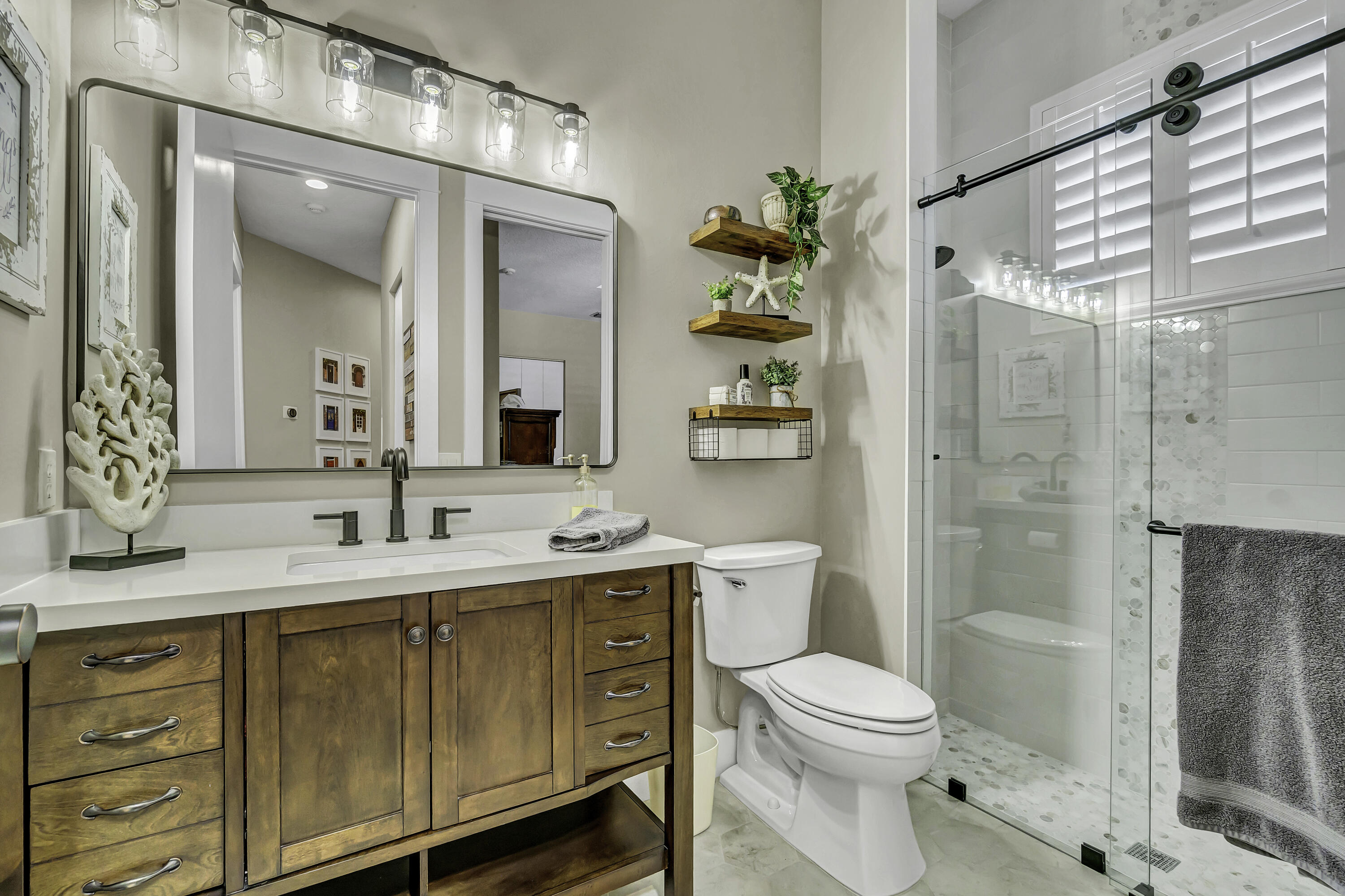 BREAKERS WEST 16 - Residential