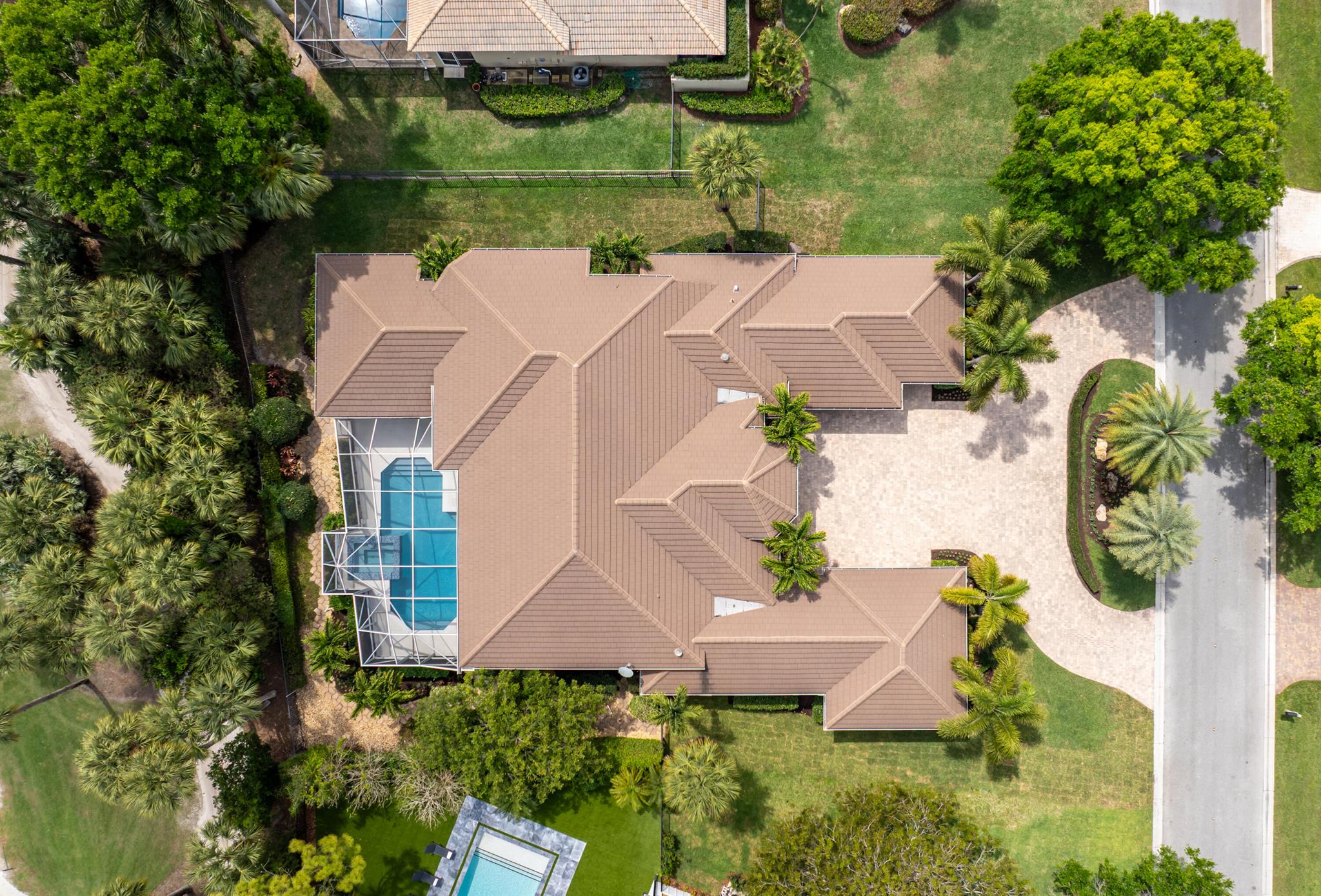 BREAKERS WEST 16 - Residential