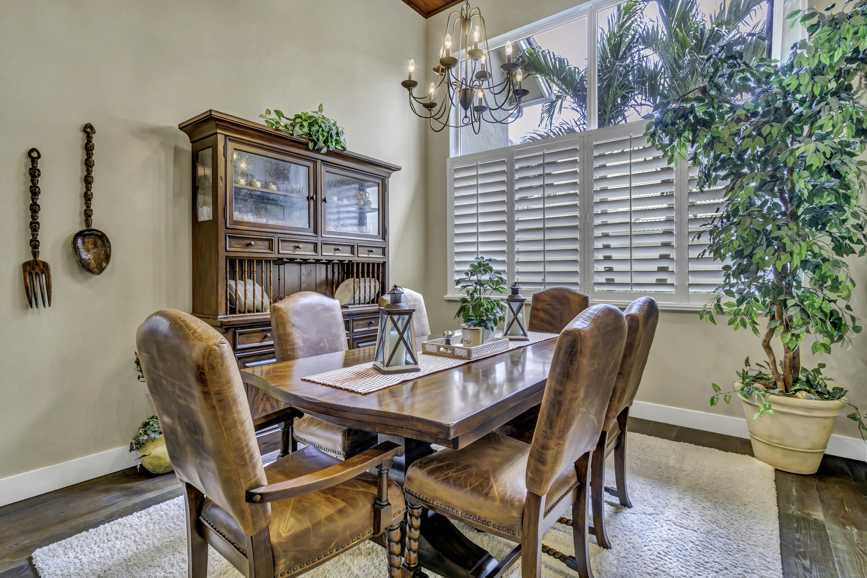 BREAKERS WEST 16 - Residential