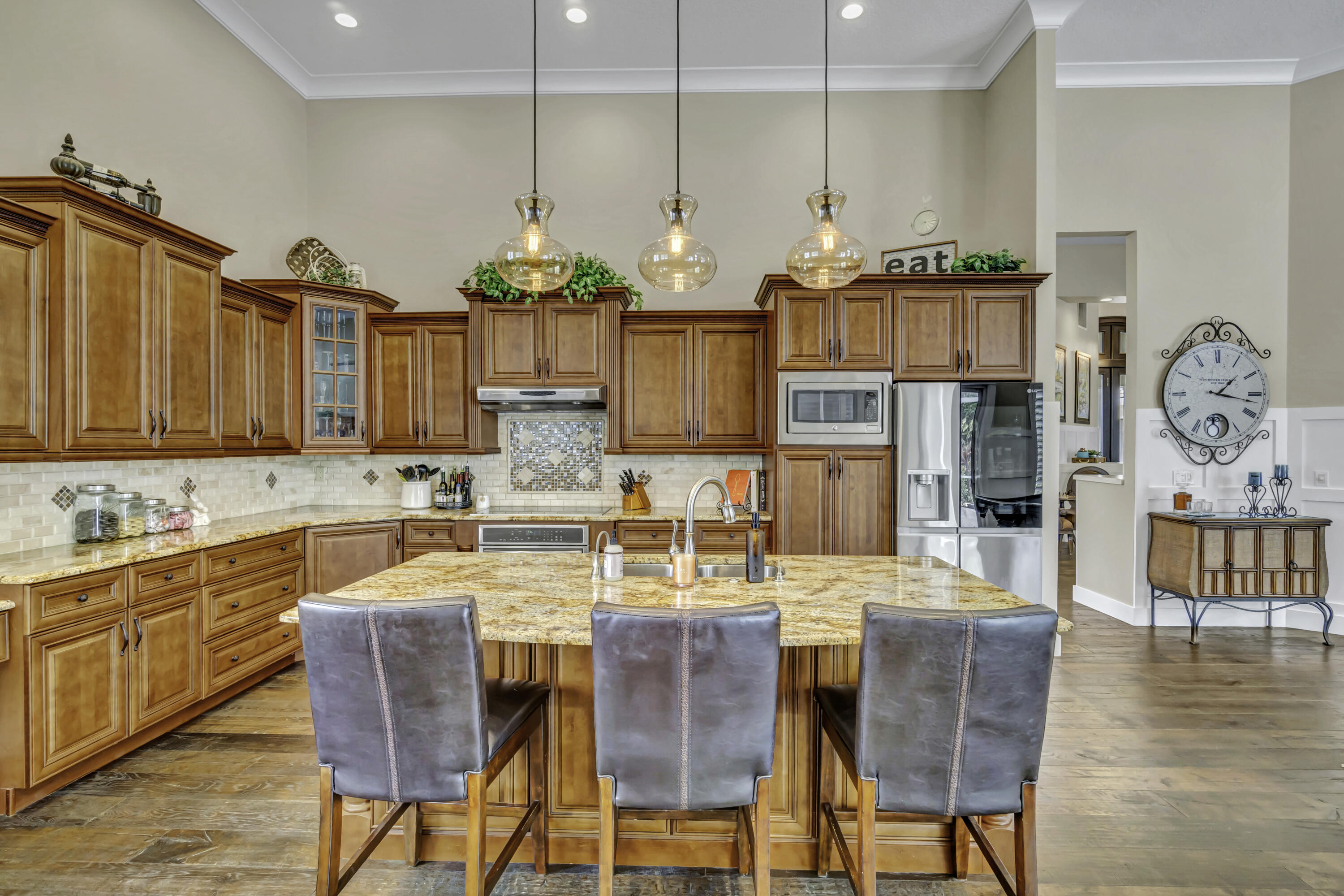 BREAKERS WEST 16 - Residential