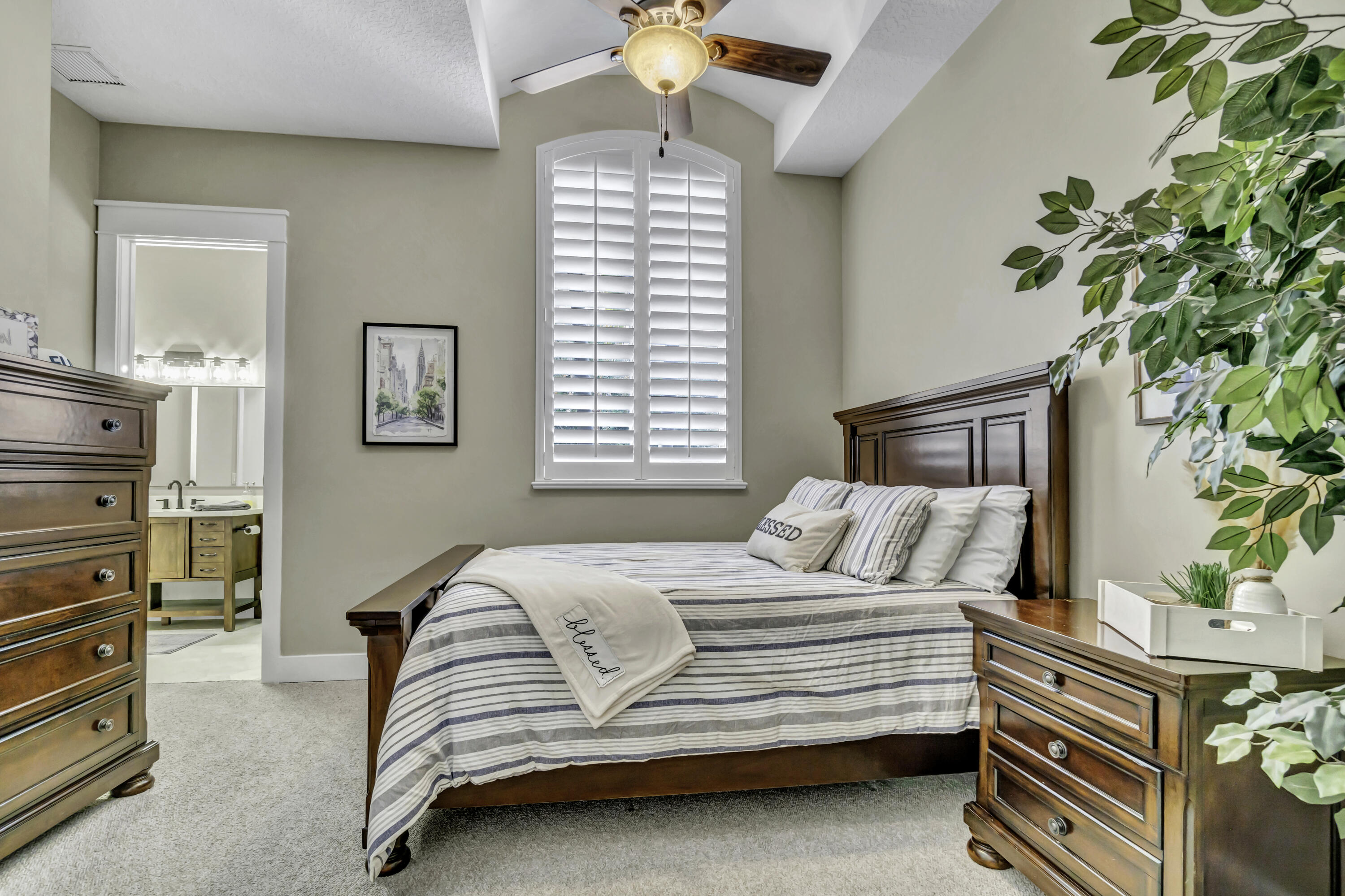 BREAKERS WEST 16 - Residential