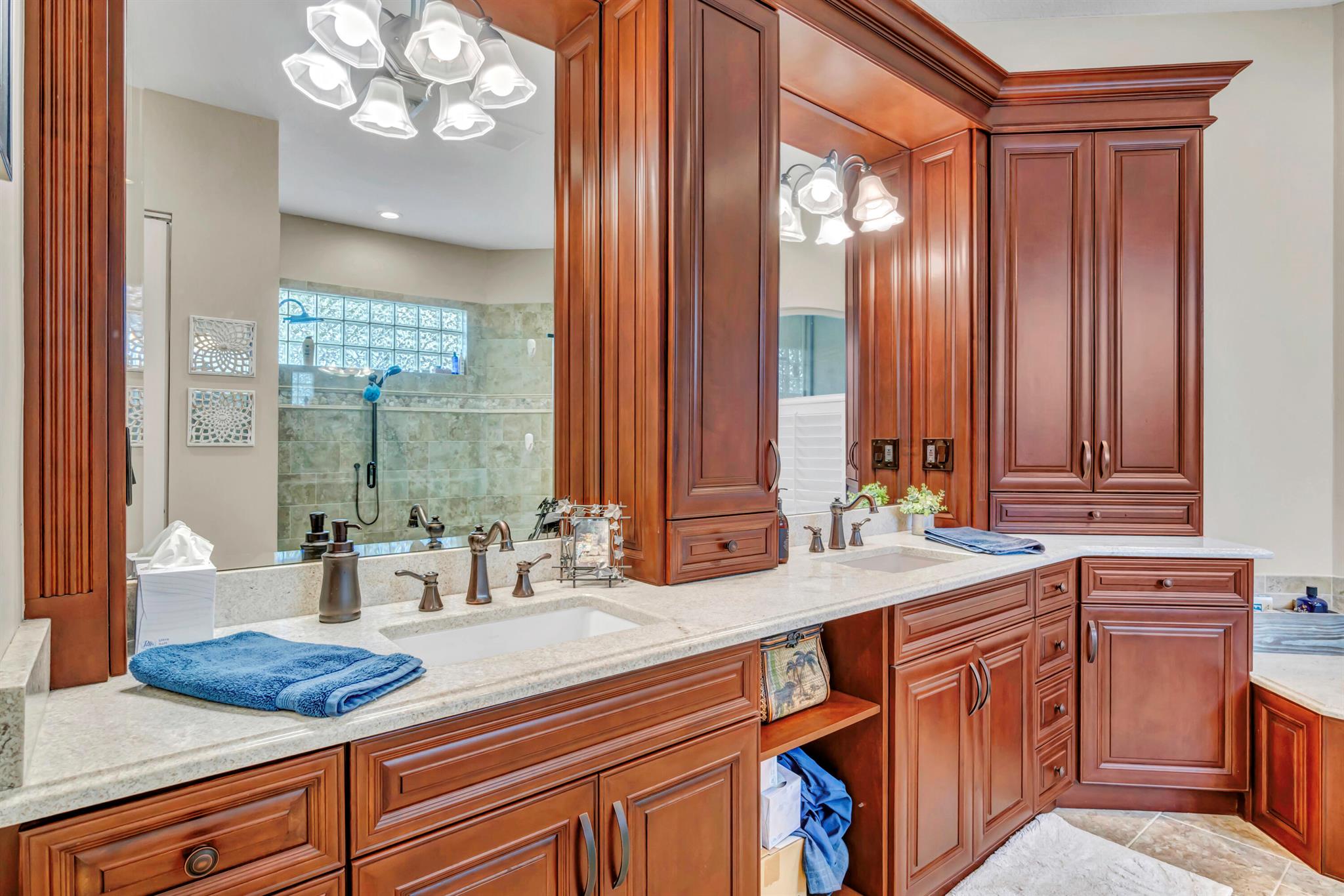 BREAKERS WEST 16 - Residential