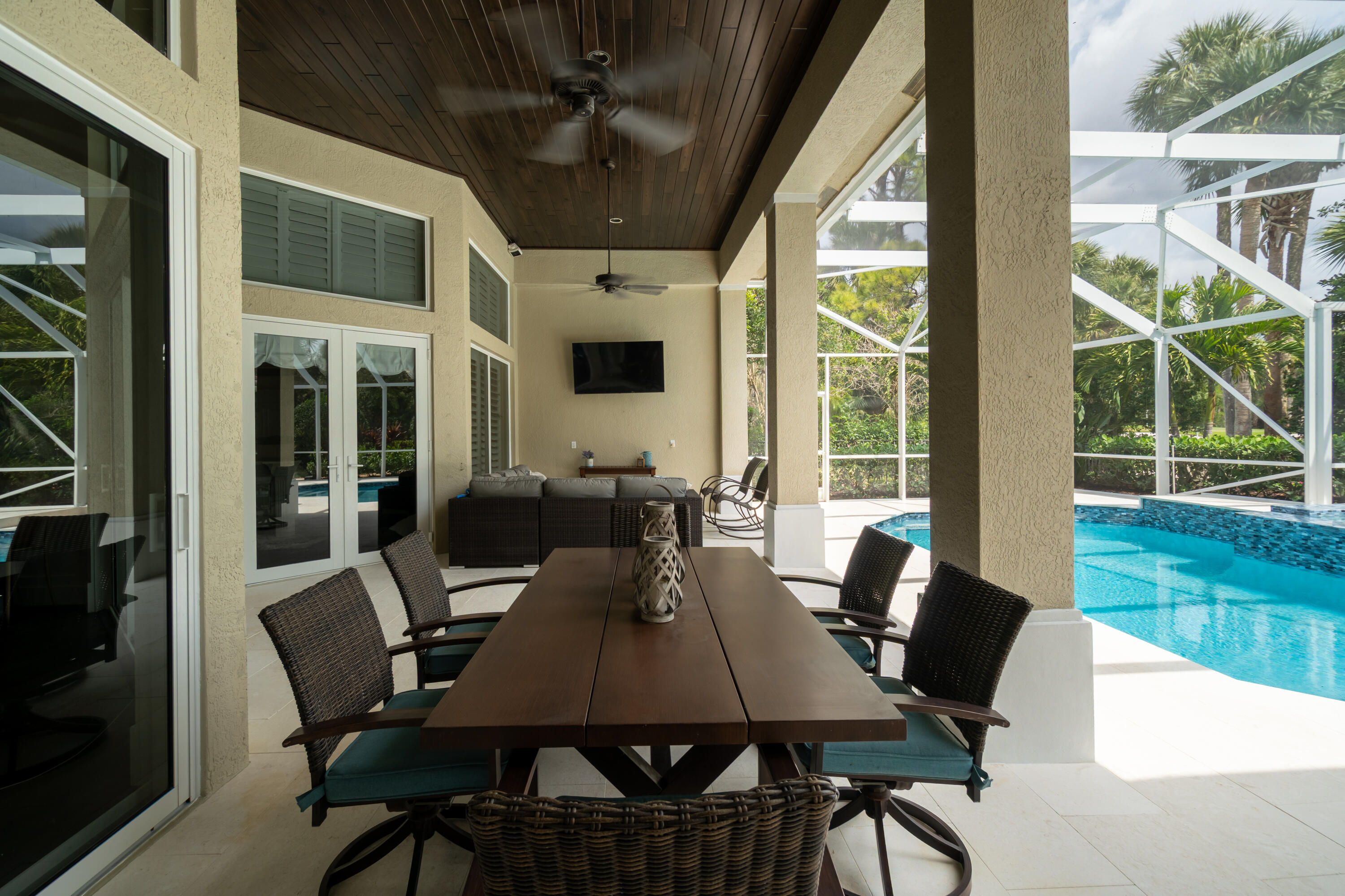 BREAKERS WEST 16 - Residential