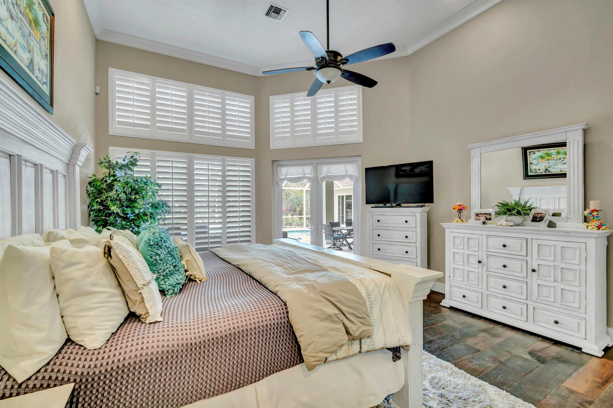 BREAKERS WEST 16 - Residential