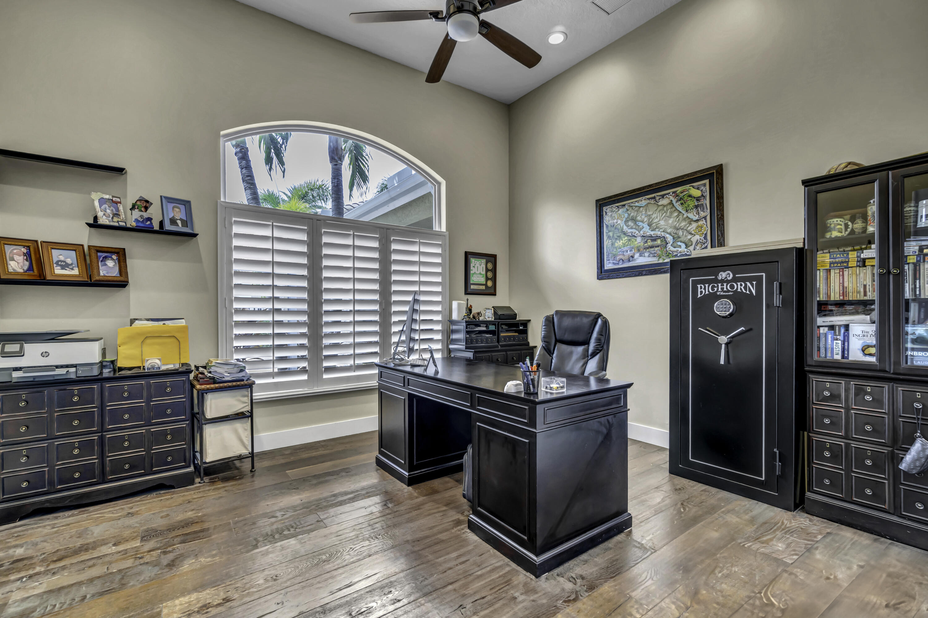 BREAKERS WEST 16 - Residential