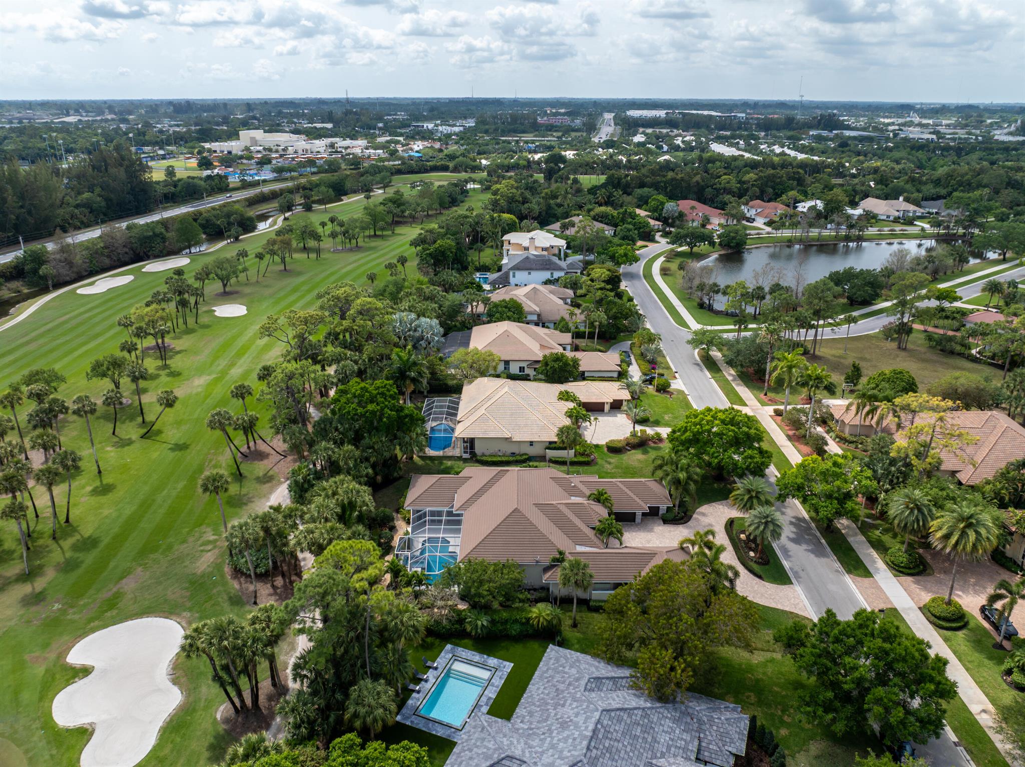 BREAKERS WEST 16 - Residential