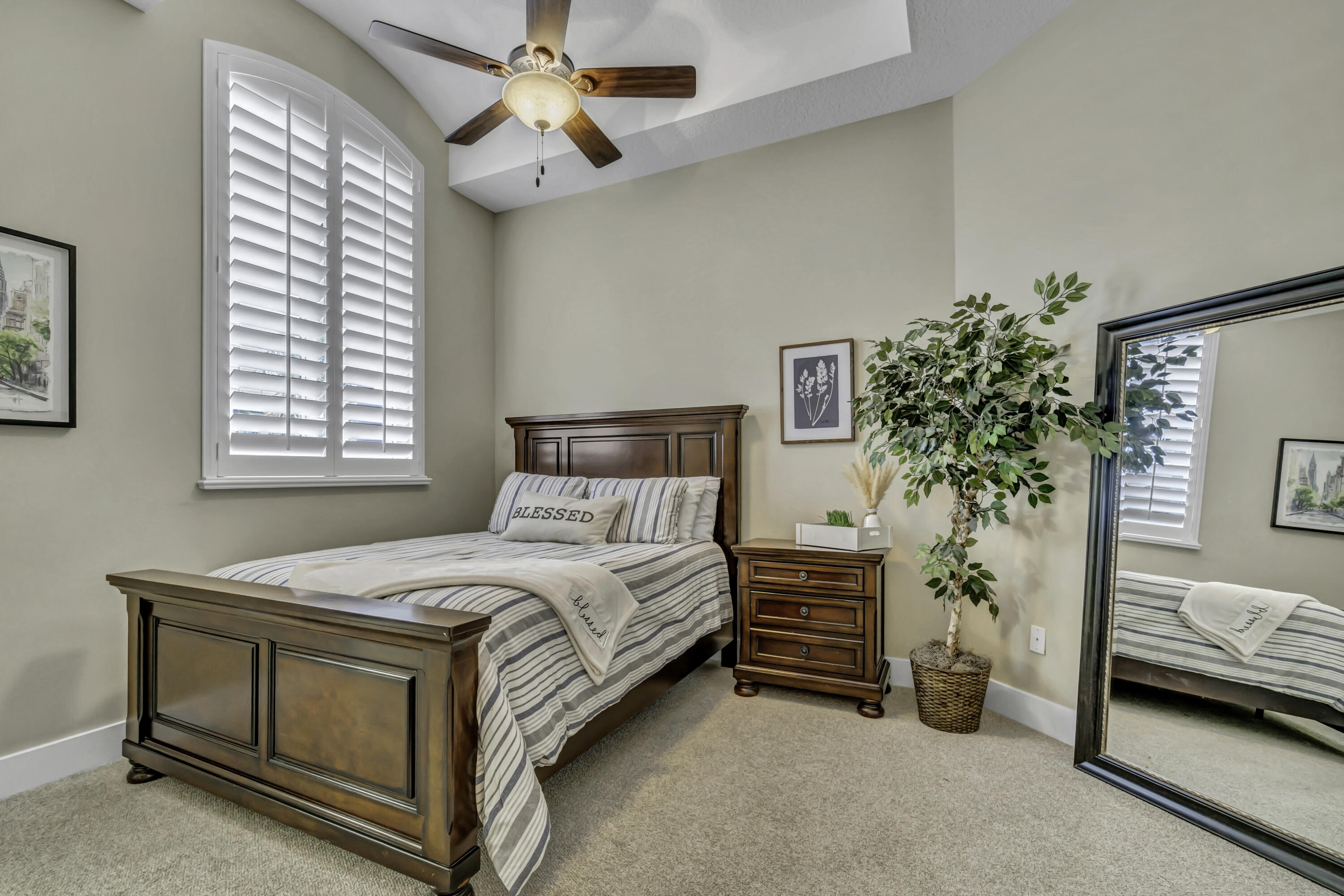 BREAKERS WEST 16 - Residential