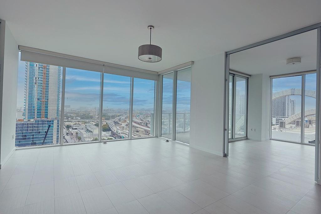 TEN MUSEUM PK RESIDENTIAL CONDO - Residential