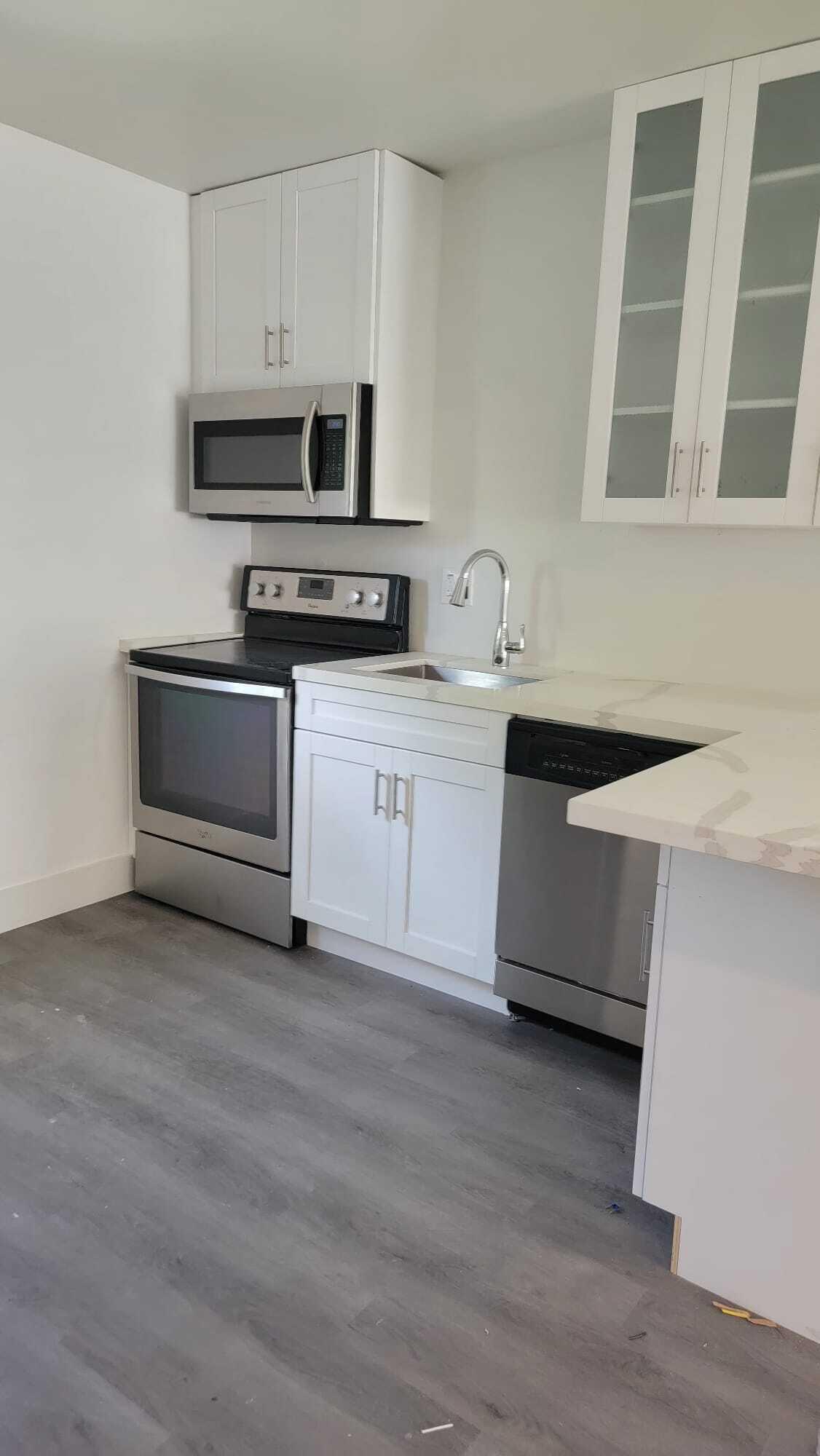 NORTH HOLLYWOOD - Residential Lease