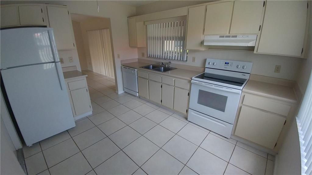 Springs Park 77-2 B - Residential Lease