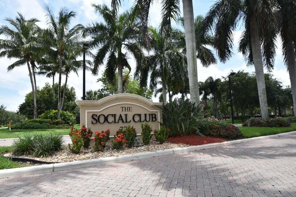 Valencia Shores - Residential