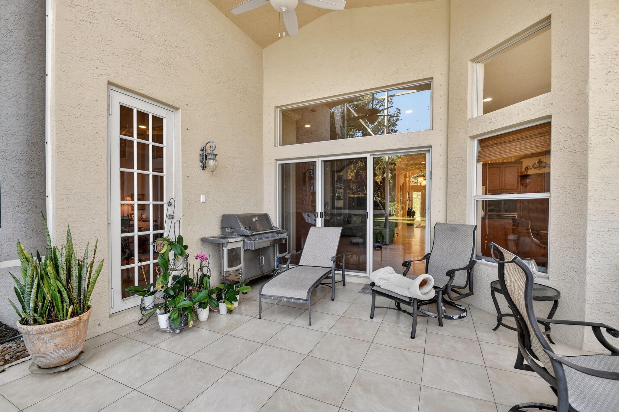 Valencia Shores - Residential