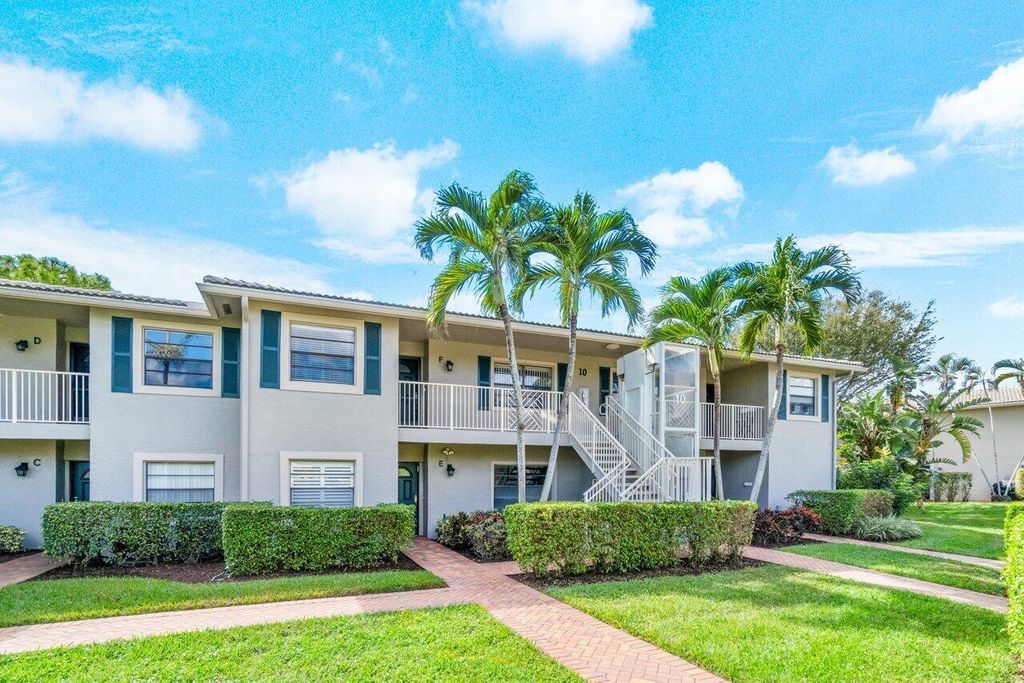 Photo of 10 Stratford Drive #F, Boynton Beach, FL 33436 (MLS # R10934906)