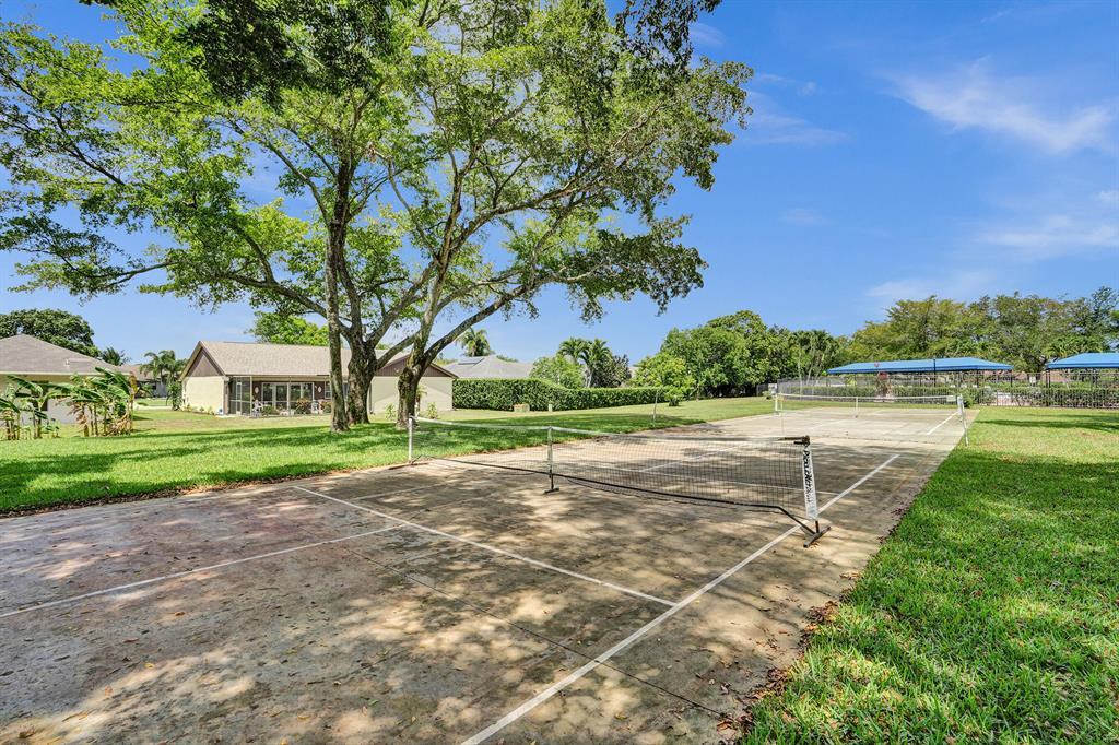 14574 Shadow Wood Lane