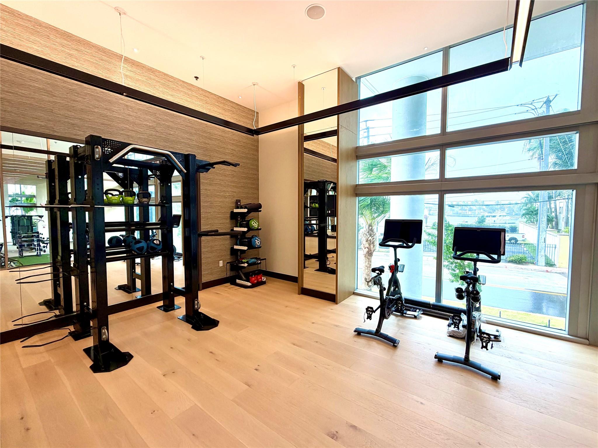 SELENE OCEANFRONT RESIDEN - Residential