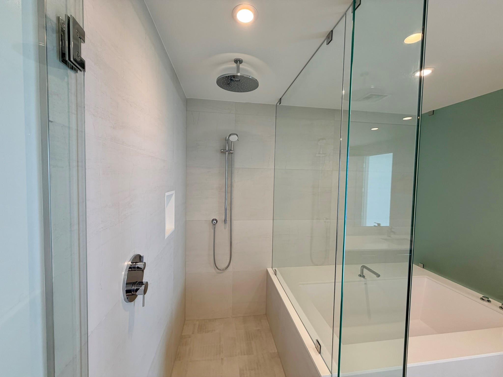 SELENE OCEANFRONT RESIDEN - Residential