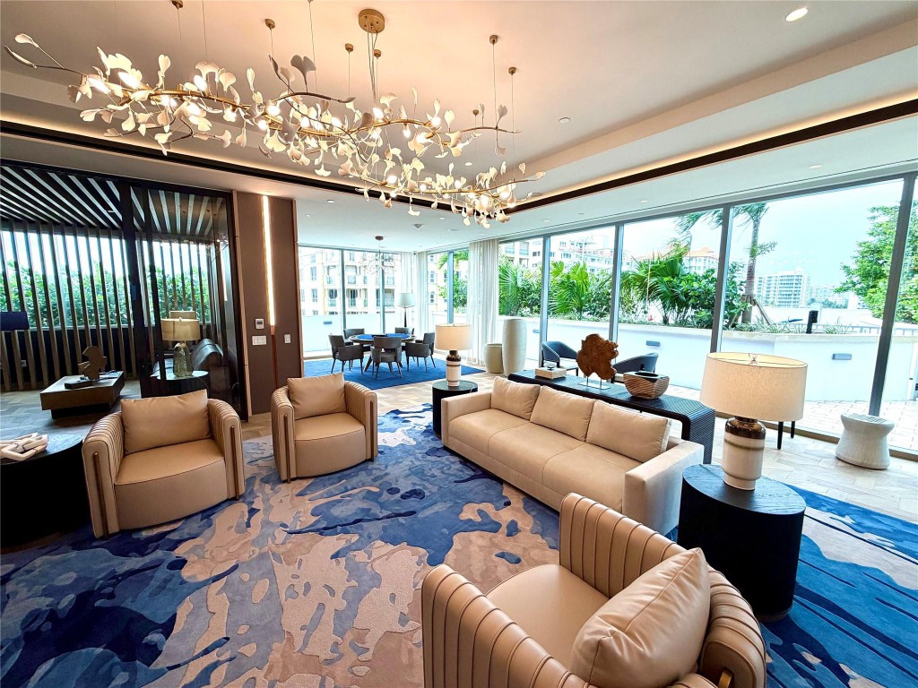 151 N Seabreeze Boulevard E-2101