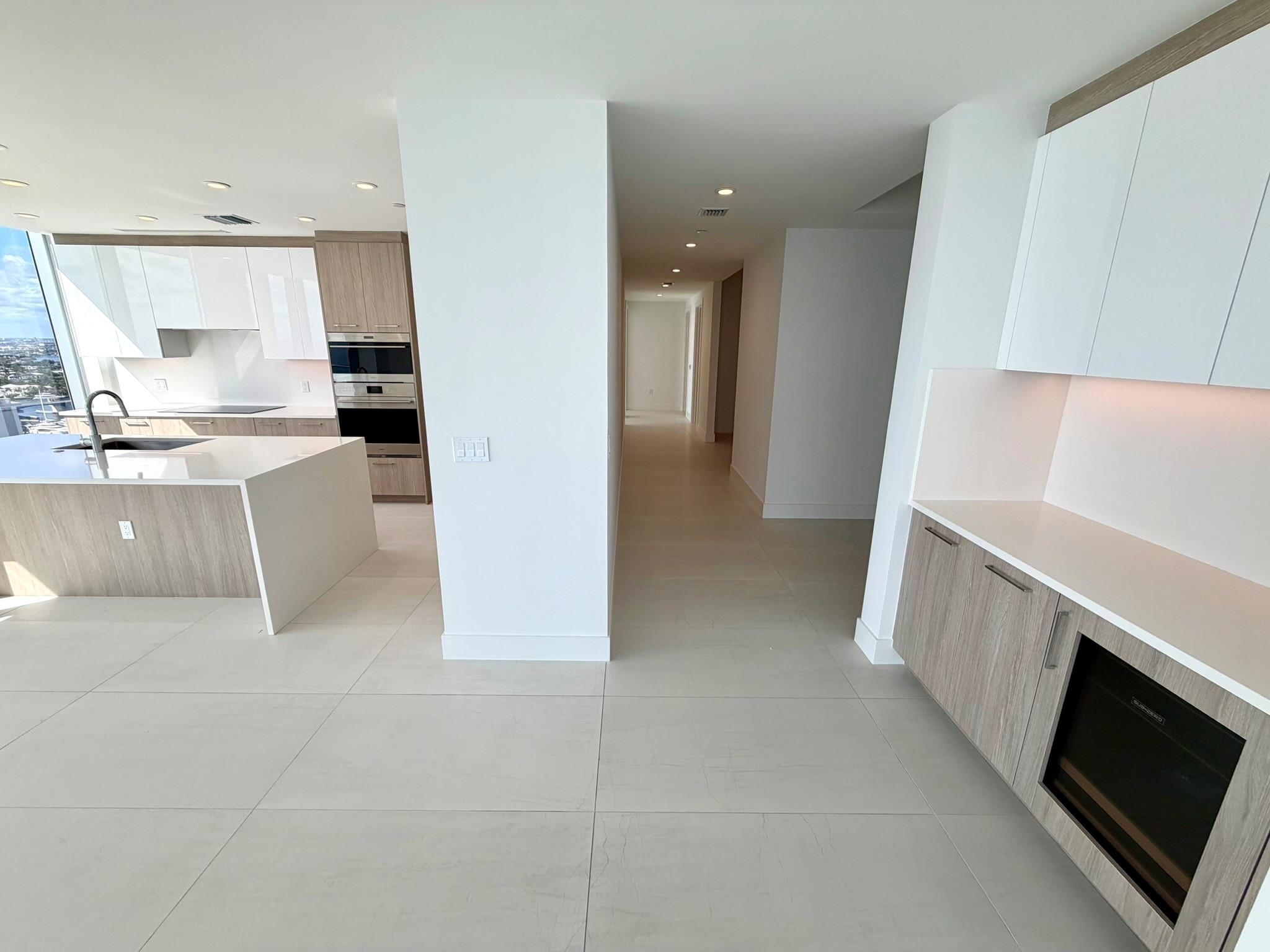 SELENE OCEANFRONT RESIDEN - Residential