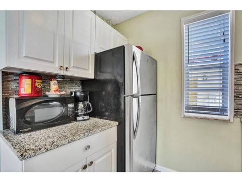 Tiny photo for 336 Arthur Street #124, Hollywood, FL 33019 (MLS # B26010597)