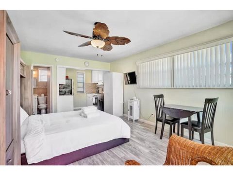 Tiny photo for 336 Arthur Street #124, Hollywood, FL 33019 (MLS # B26010597)