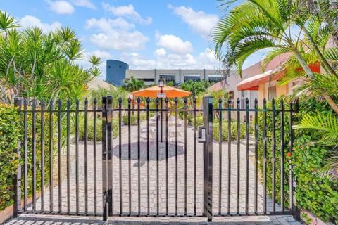 Tiny photo for 336 Arthur Street #124, Hollywood, FL 33019 (MLS # B26010597)