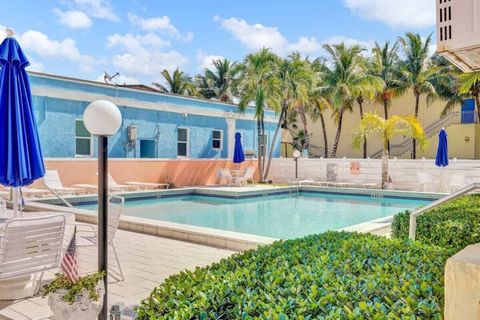Tiny photo for 336 Arthur Street #124, Hollywood, FL 33019 (MLS # B26010597)