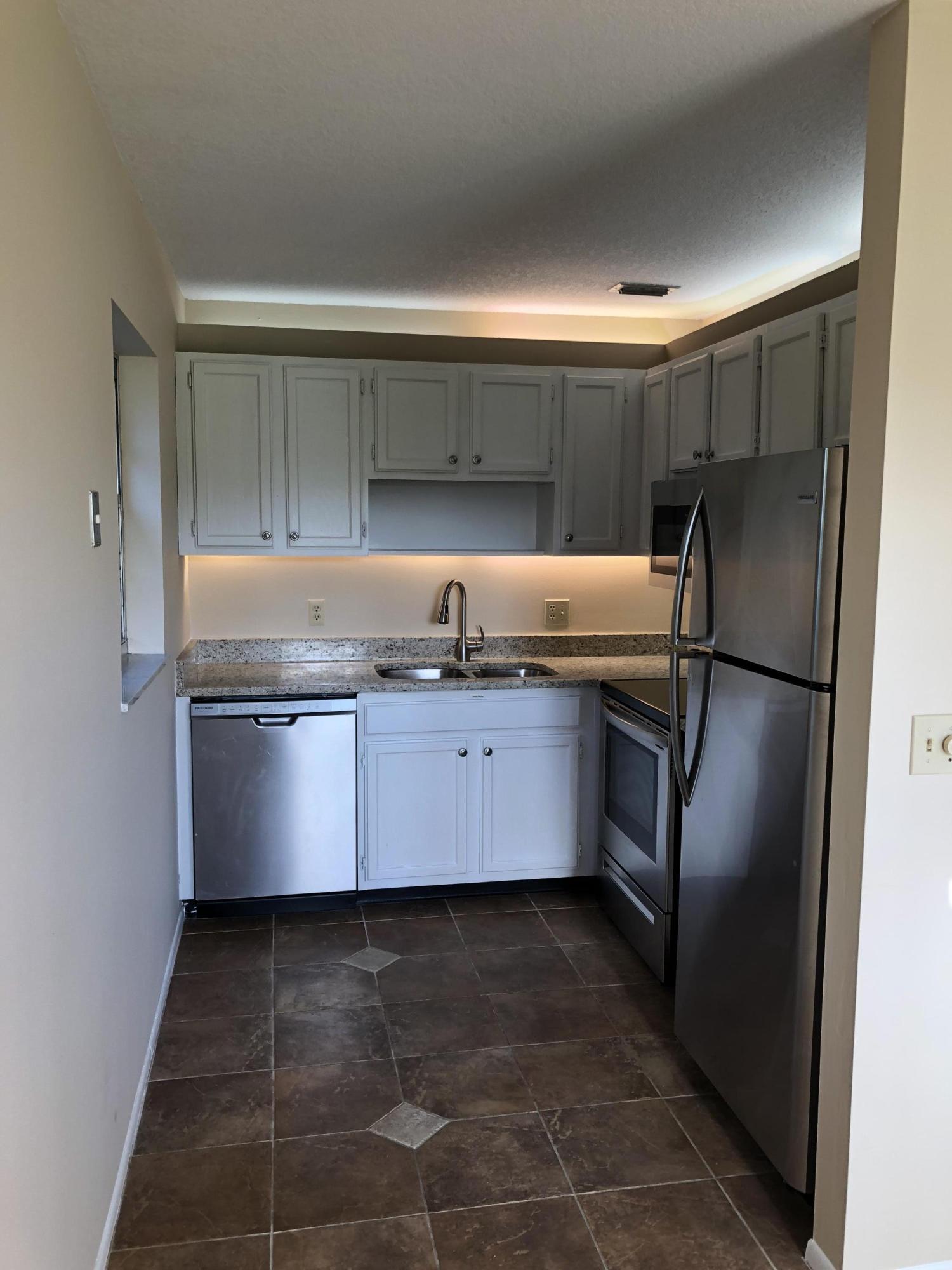 VISTA DEL LAGO CONDO - Residential