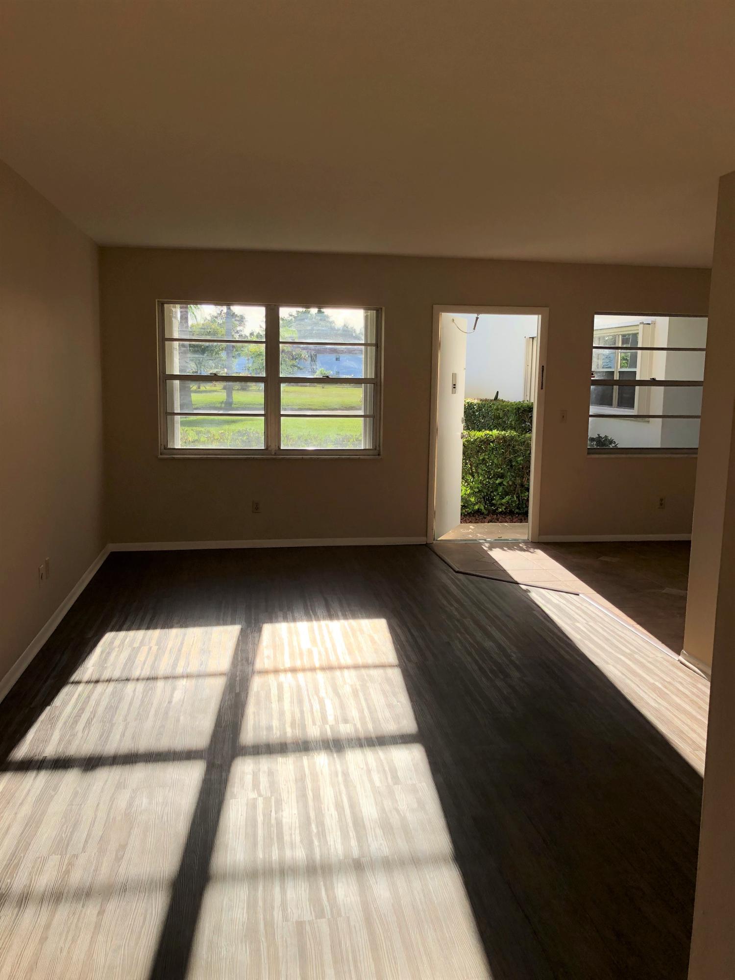 VISTA DEL LAGO CONDO - Residential