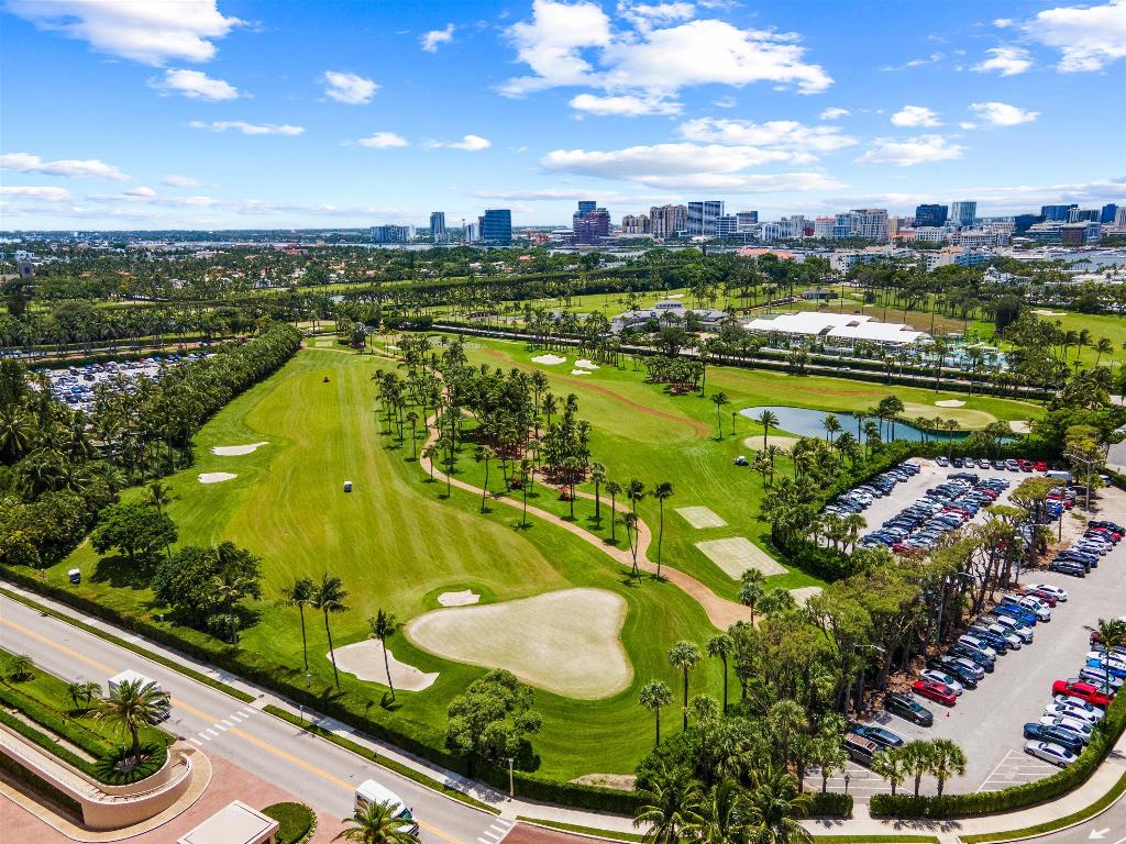 LEVERETT HOUSE COND DECL FILED 9-22-82 - Residential