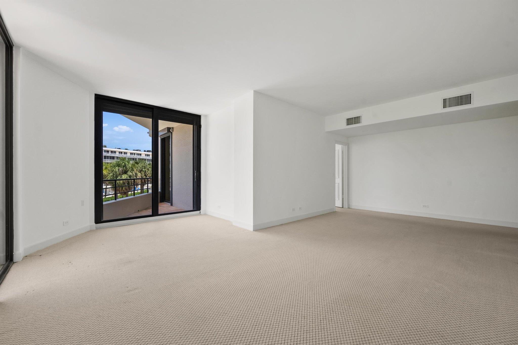 LEVERETT HOUSE COND DECL - Residential