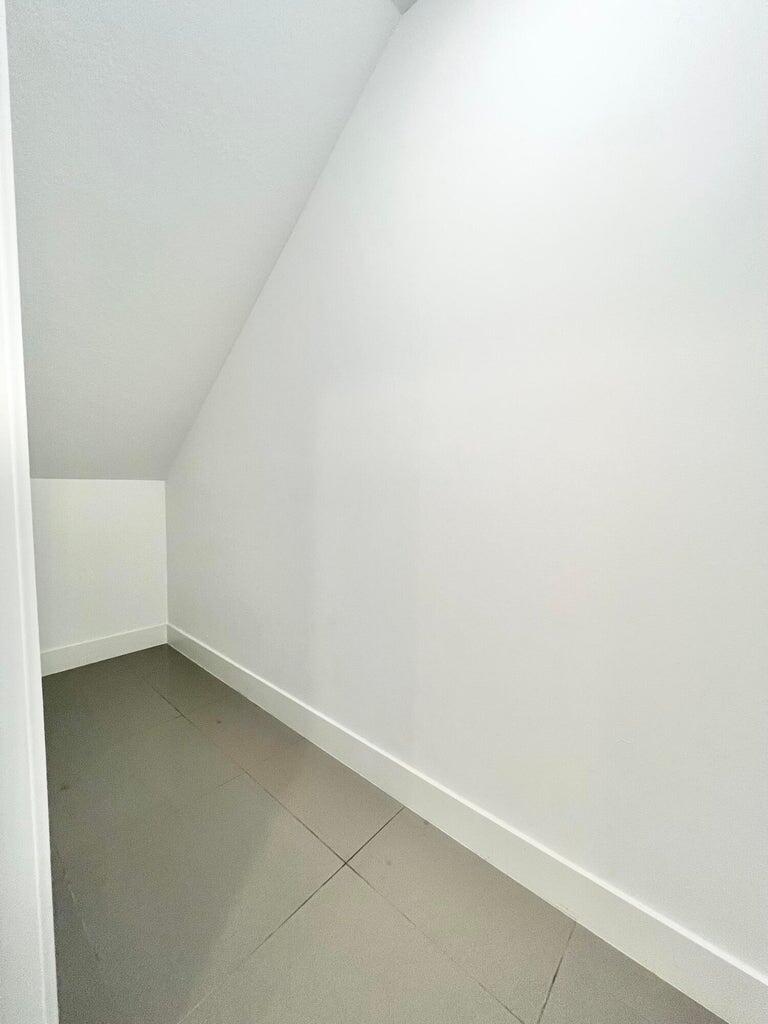 ALTON NEIGHBORHOOD 1 - Residential Lease