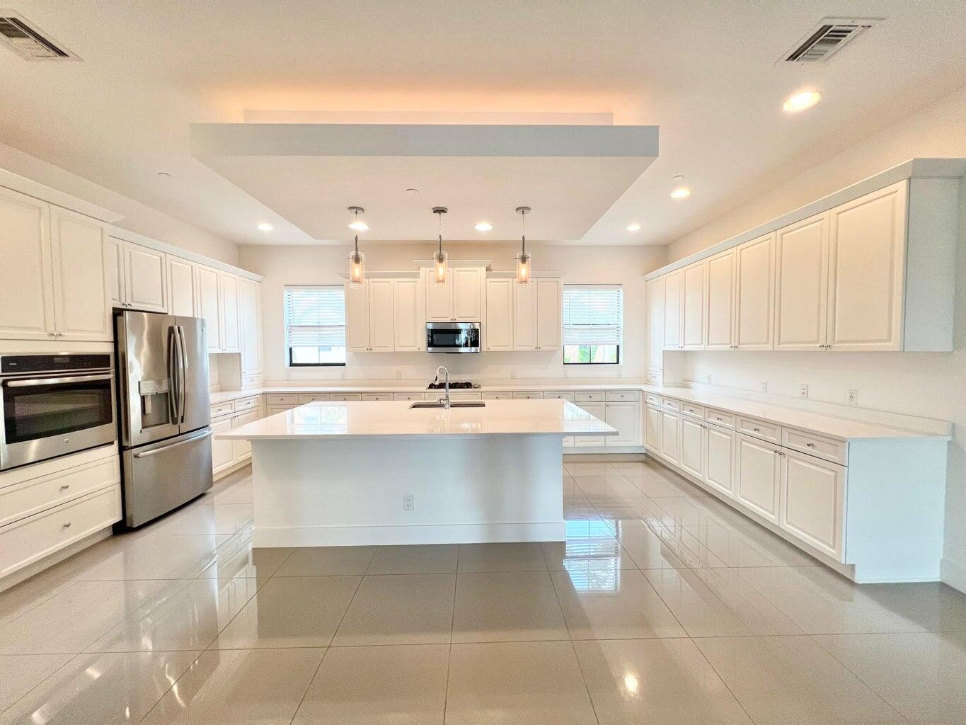 ALTON NEIGHBORHOOD 1 - Residential Lease