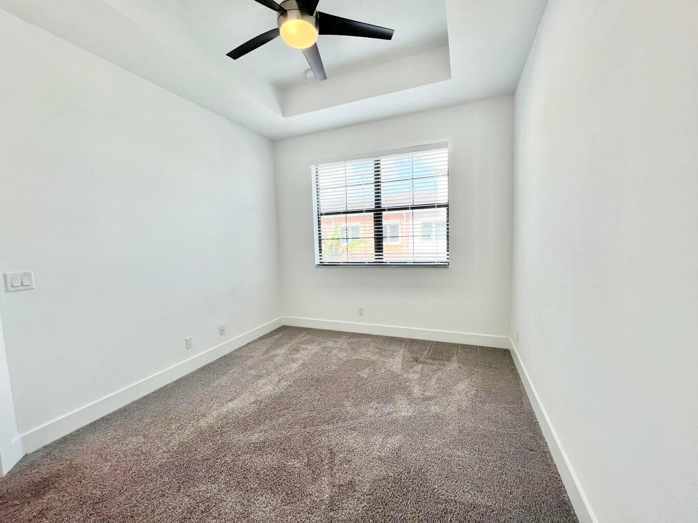 ALTON NEIGHBORHOOD 1 - Residential Lease