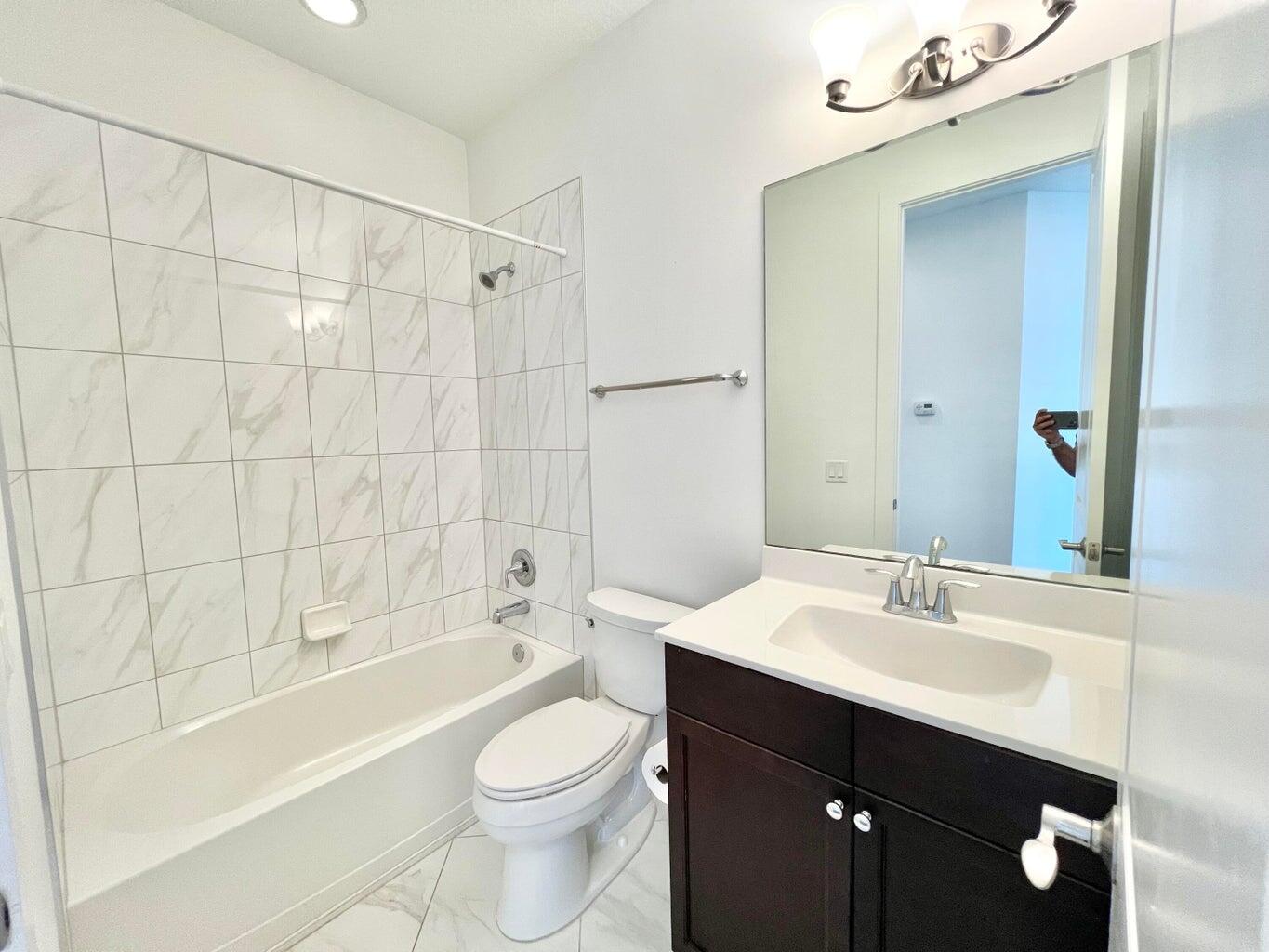 ALTON NEIGHBORHOOD 1 - Residential Lease