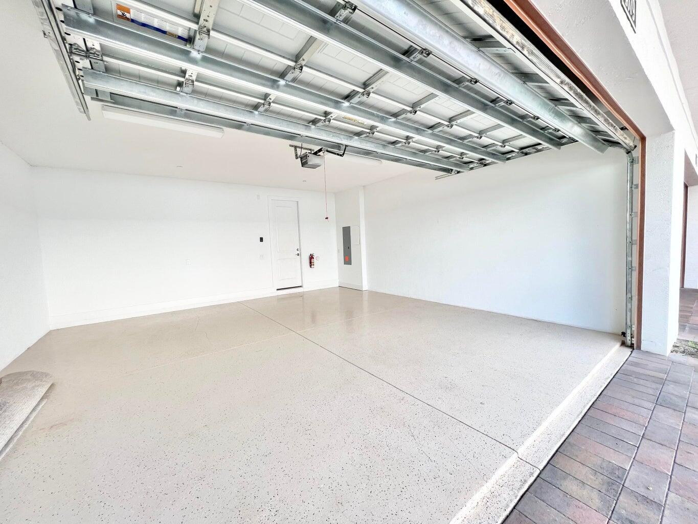 ALTON NEIGHBORHOOD 1 - Residential Lease