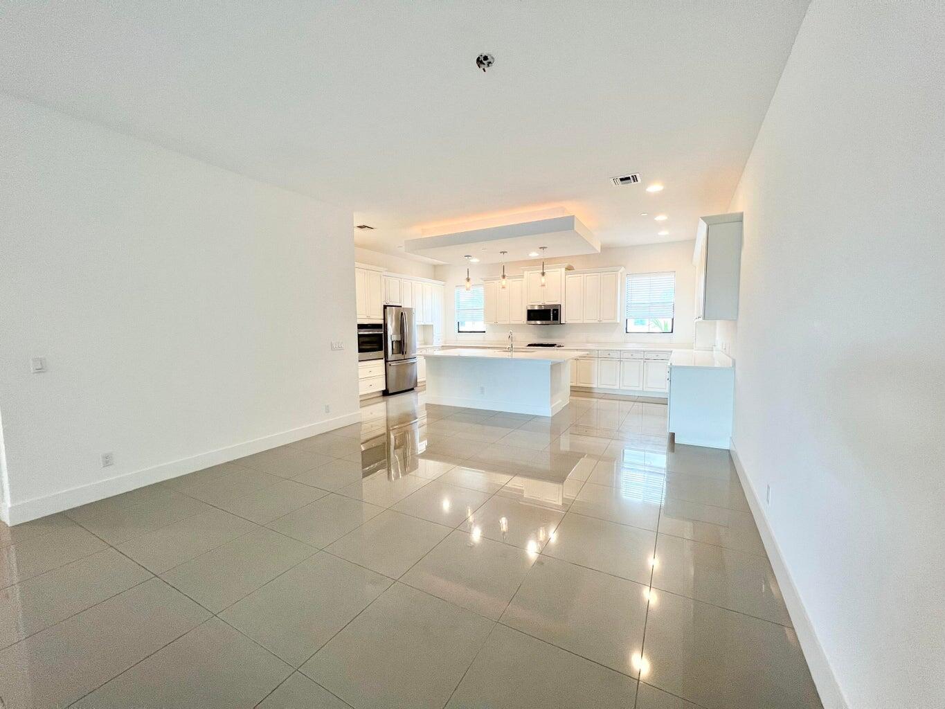 ALTON NEIGHBORHOOD 1 - Residential Lease