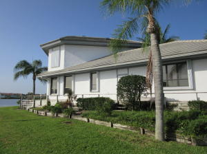 HORSESHOE POINT SHORES - Residential