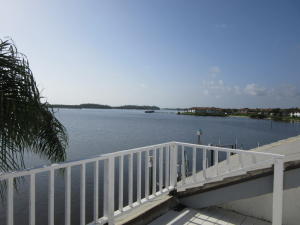 HORSESHOE POINT SHORES - Residential