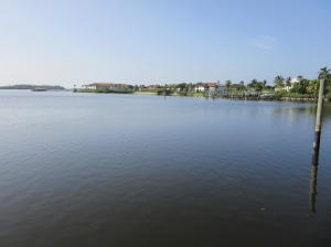 HORSESHOE POINT SHORES - Residential
